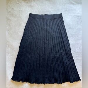 Max Studio Black Skirt with Elastic Waistband
